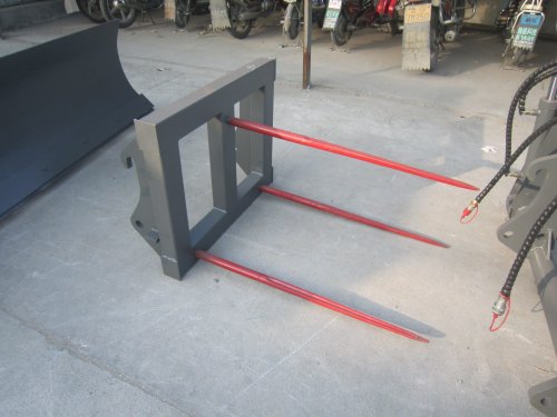 HAY FORK 3 TEETH (1).JPG