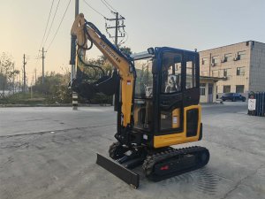 Berger Kraus Mini Excavator BK2000KSR with cabin and  attachments engibne YANMAR  
