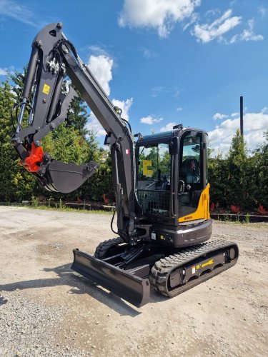 Koparka 4 tonowa Berger Kraus BK4000KJS (35).jpg