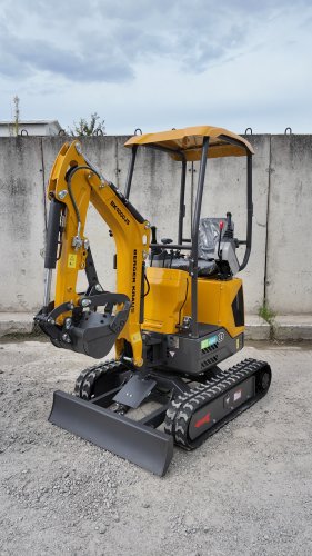 Minikoparka BK1000JS_2026 (1).JPG
